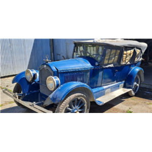 Lot 17

1924 Buick 4 Touring & Parts 
(Dead Plates)